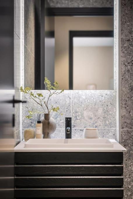 Stay L Luxurious Hideaway In Centrum Bergen Eksteriør bilde